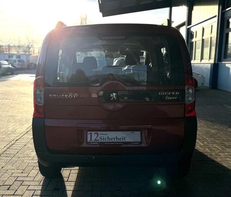 Gebraucht Peugeot Bipper Basis 73 PS (53 kW) 2010 Rot Van / Kleinbus