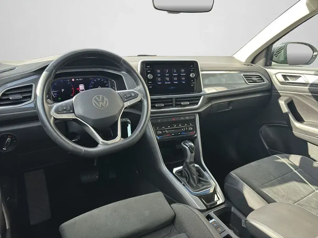 Gebraucht VW T-Roc Style 150 PS (110 kW) 2022 Pure white indiumgrau metallic (metallic) SUV