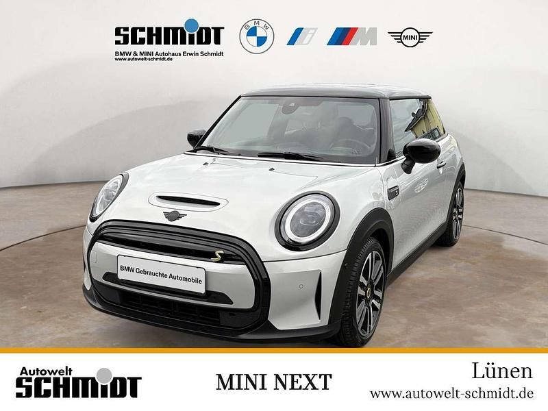 White silver metallic Gebraucht 2022 Mini Cooper SE Kleinwagen | 18.389 € (Fairer Preis) - Bild 1/4