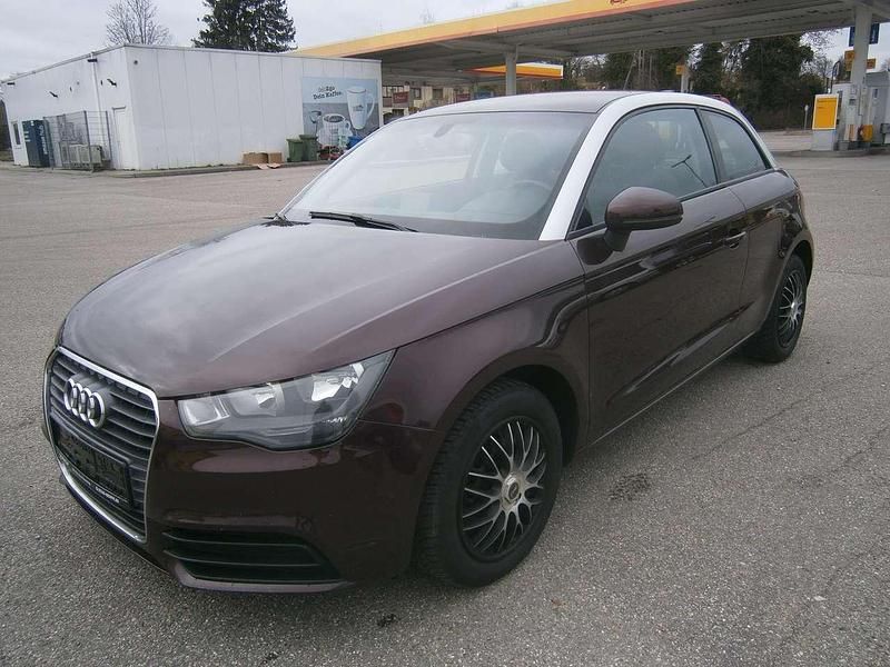 Shirazrot metallic Gebraucht 2010 Audi A1 Attraction Kleinwagen | 6.300 € (Fairer Preis) - Bild 1/4
