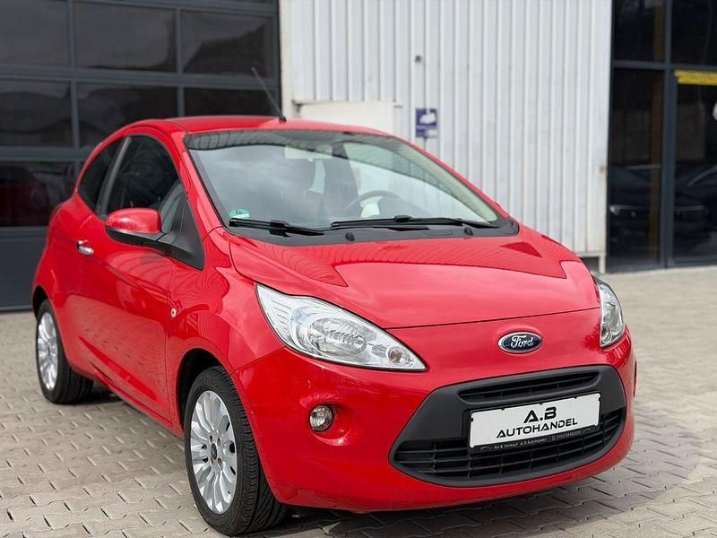 Gebraucht Ford Ka Titanium 69 PS (50 kW) 2015 Rot Kleinwagen