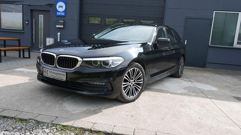 Schwarz Gebraucht 2020 BMW 520 Sport Line Kombi | 19.600 € (Fairer Preis) - Bild 1/4