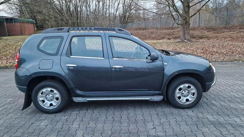 Gebraucht Dacia Duster Celebration 109 PS (80 kW) 2014 Schwarz SUV