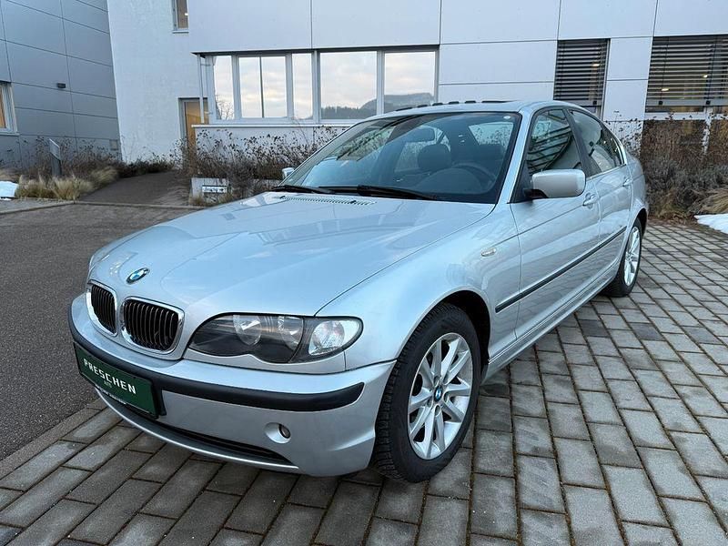 Gebraucht BMW 325 Lifestyle 192 PS (141 kW) 2003 Silber Limousine