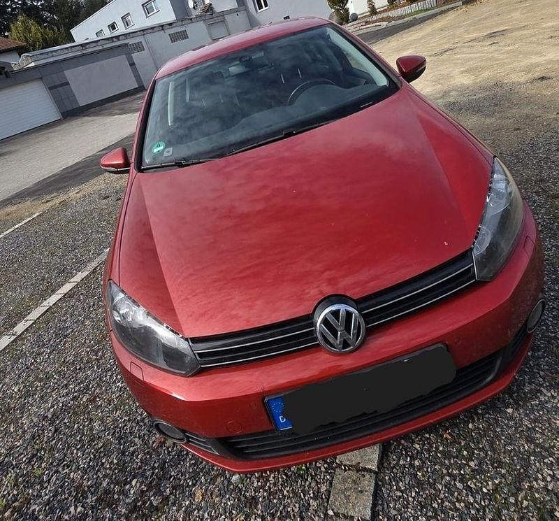 Rot Gebraucht 2010 VW Golf VI Comfortline Limousine | 2.200 € (Superpreis) - Bild 1/4