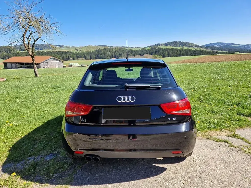 Gebraucht Audi A1 Sportback Ambition 122 PS (89 kW) 2013 Schwarz Kleinwagen