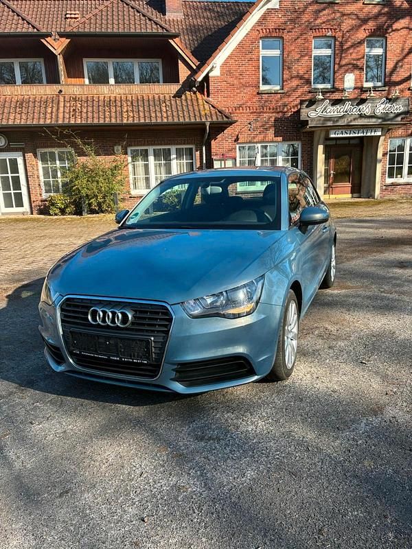 Gebraucht Audi A1 86 PS (63 kW) 2013 Blau Kleinwagen