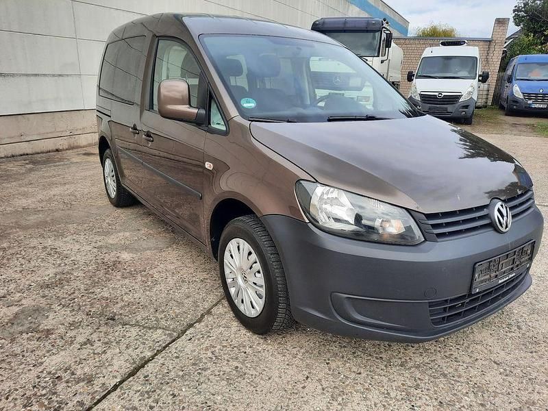 Gebraucht VW Caddy Comfortline 102 PS (75 kW) 2014 Braun Van / Kleinbus