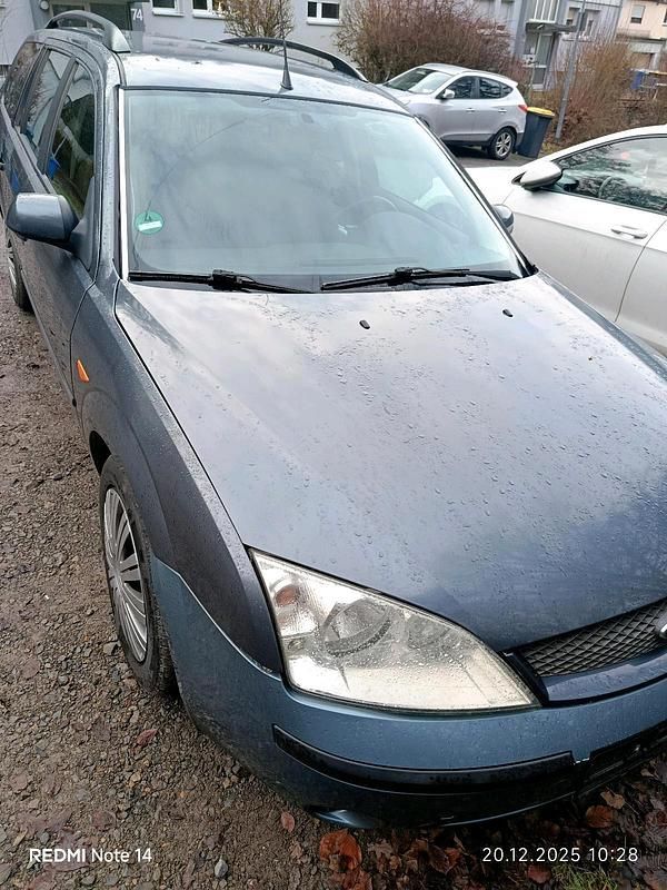 Grau Gebraucht 2002 Ford Mondeo Kombi | 1.300 € (Etwas zu teuer) - Bild 1/4