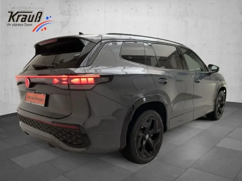 Gebraucht VW Tayron R-line 272 PS (200 kW) 2025 Delfingrau (metallic) SUV