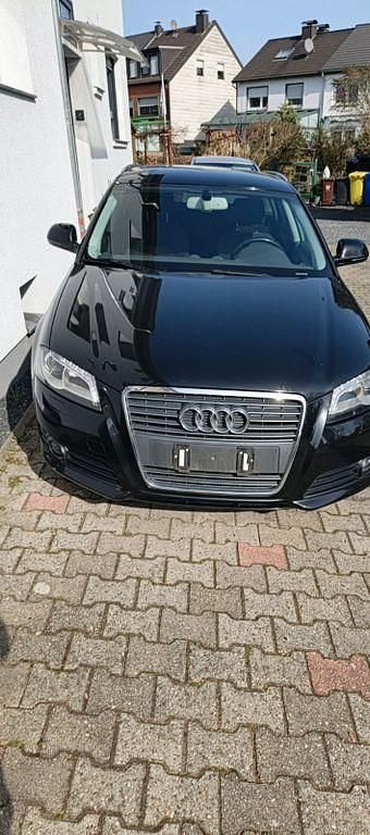 Gebraucht Audi A3 Ambiente 125 PS (91 kW) 2010 Schwarz Kleinwagen