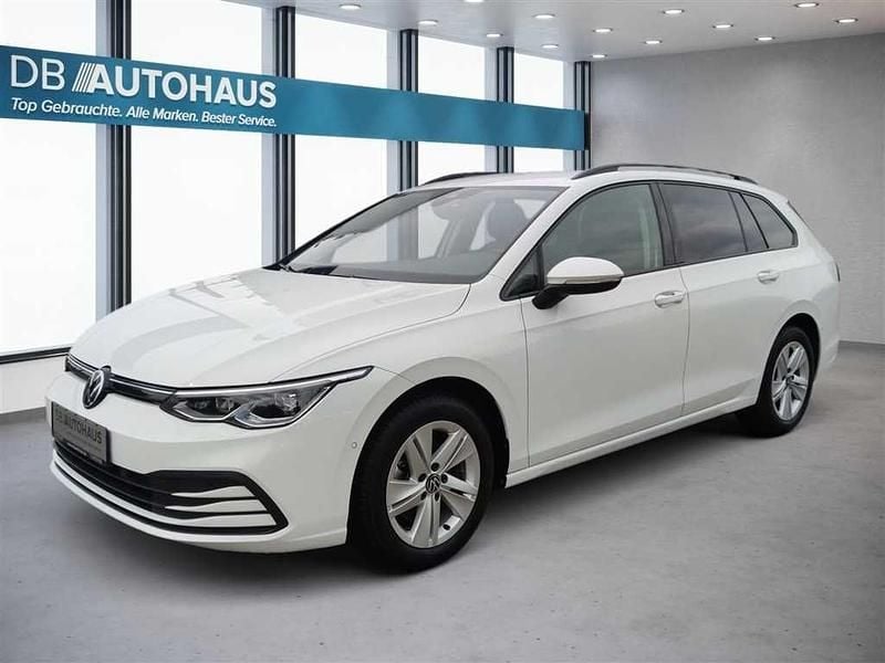 Weiß Gebraucht 2023 VW Golf VIII Life Kombi | 20.380 € (Guter Preis) - Bild 1/4