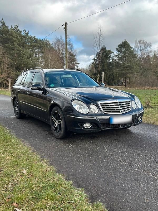 Gebraucht Mercedes E320 Elegance 224 PS (164 kW) 2007 Schwarz Kombi