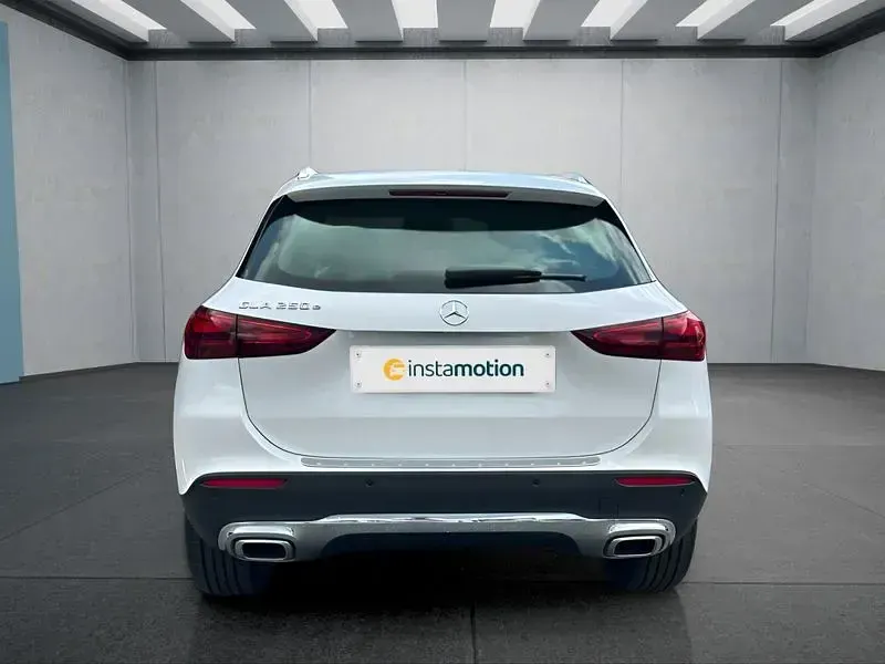 Gebraucht Mercedes GLA250 218 PS (160 kW) 2025 Weiß SUV