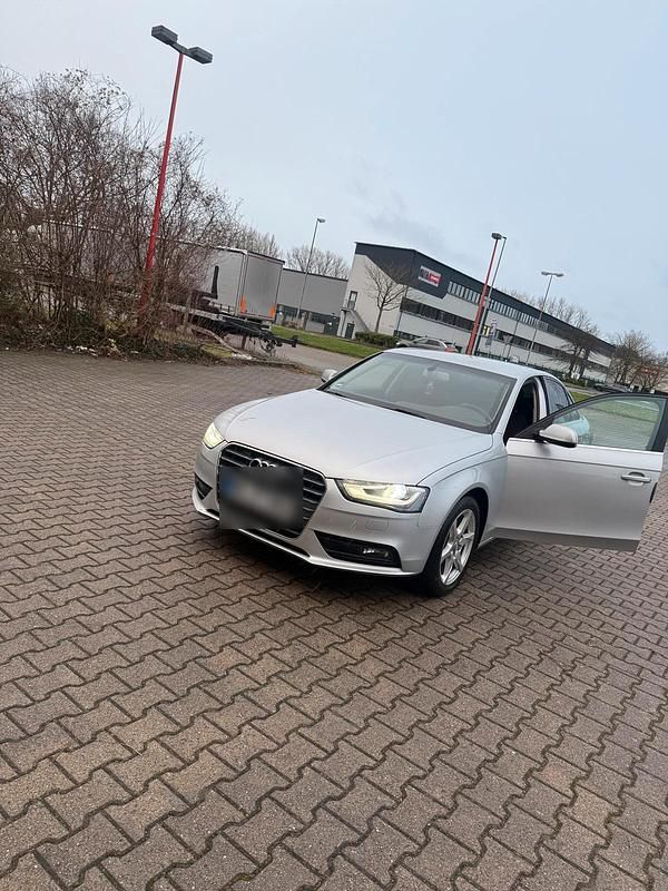 Gebraucht Audi A4 170 PS (125 kW) 2012 Silber Limousine
