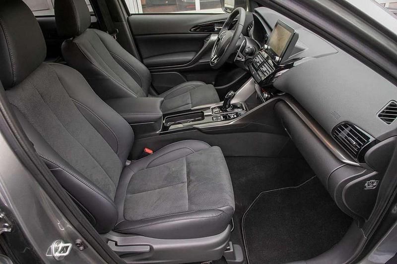 Gebraucht Mitsubishi Eclipse Cross 188 PS (138 kW) 2024 Titanium grey SUV