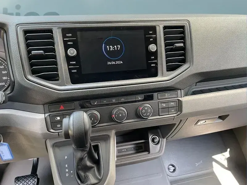 Neu VW Crafter 140 PS (102 kW) 2025 Weiß Van