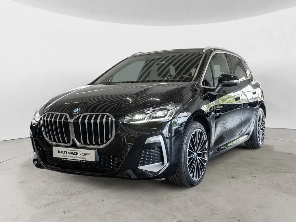 Gebraucht BMW 225 Active Tourer M Sport 245 PS (180 kW) 2023 Schwarz Van / Kleinbus