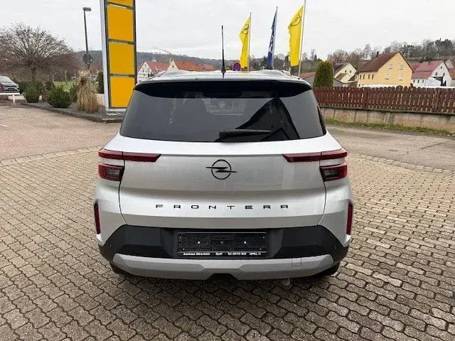 Neu Opel Frontera Ultimate 145 PS (106 kW) 2026 Silber SUV