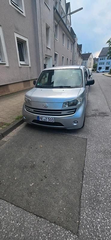 Silber Gebraucht 2006 Daihatsu Materia Van / Kleinbus | 1.000 € (Superpreis) - Bild 1/4