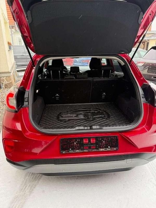 Gebraucht Ford Puma Titanium 125 PS (91 kW) 2022 Fantastic red tc SUV