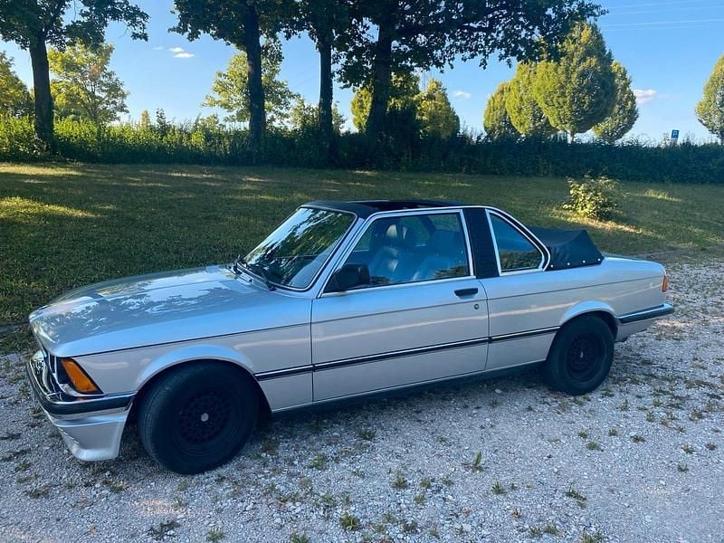Gebraucht BMW 320 122 PS (89 kW) 1980 Silber Cabrio