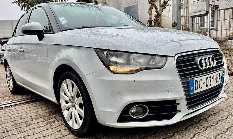 Gebraucht Audi A1 Sportback Attraction 86 PS (63 kW) 2013 Weiß Kleinwagen