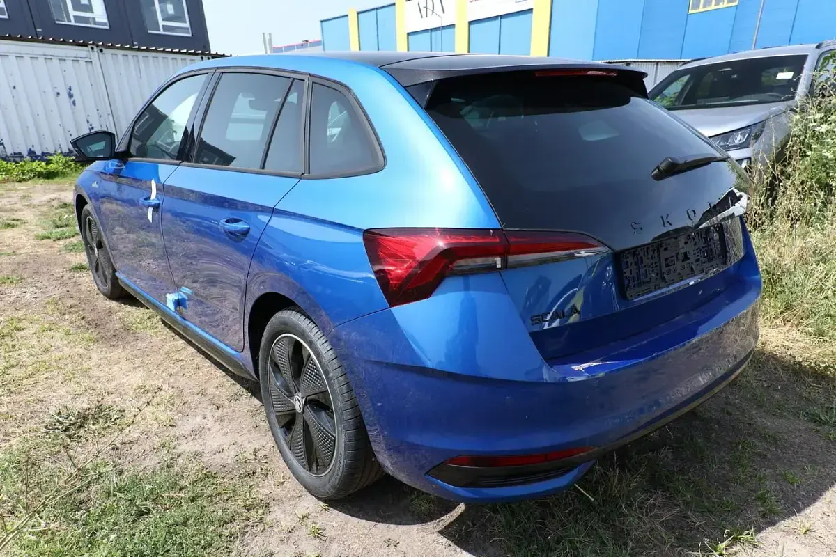 Neu Skoda Scala Monte Carlo 150 PS (110 kW) 2026 Race blau metallic race blau metallic Kleinwagen