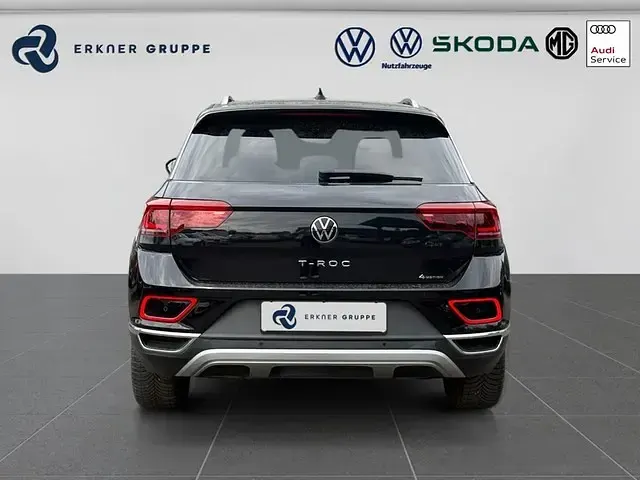 Gebraucht VW T-Roc Style 150 PS (110 kW) 2023 Deep black perleffekt SUV