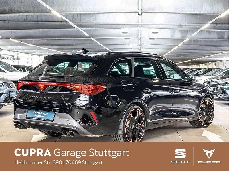 Gebraucht Cupra Leon VZ 333 PS (244 kW) 2025 Midnight schwarz metallic Kombi