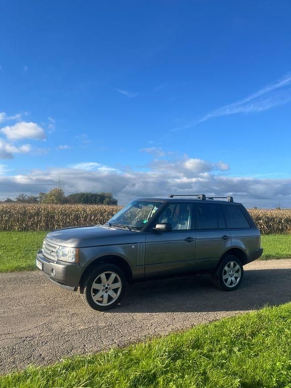 Grau Gebraucht 2007 Land Rover Range Rover Autobiography SUV | 6.500 € (Fairer Preis) - Bild 1/4
