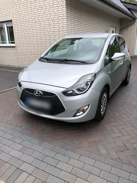 Gebraucht 2016 Hyundai ix20 Van / Kleinbus | 8.700 € (Guter Preis) - Bild 1/4