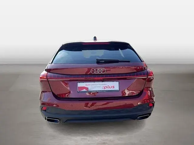 Gebraucht Audi A5 Sport 150 PS (110 kW) 2025 Grenadinerot metallic Kombi
