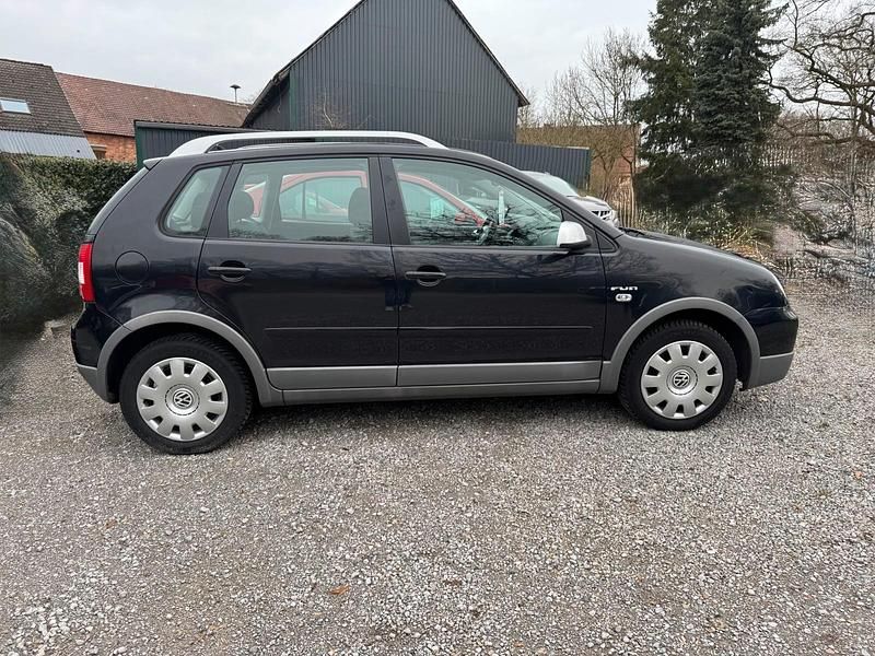 Gebraucht VW Polo Cross 64 PS (47 kW) 2005 Schwarz Kleinwagen