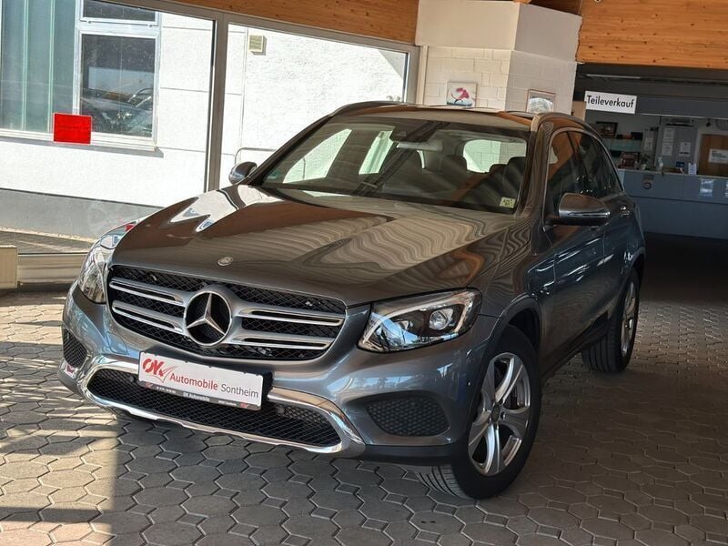 Grau Gebraucht 2015 Mercedes GLC220 Exclusive SUV | 23.990 € (Etwas zu teuer) - Bild 1/4