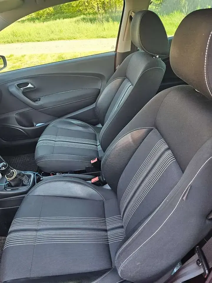 Gebraucht VW Polo Match 60 PS (44 kW) 2012 Rot Kleinwagen