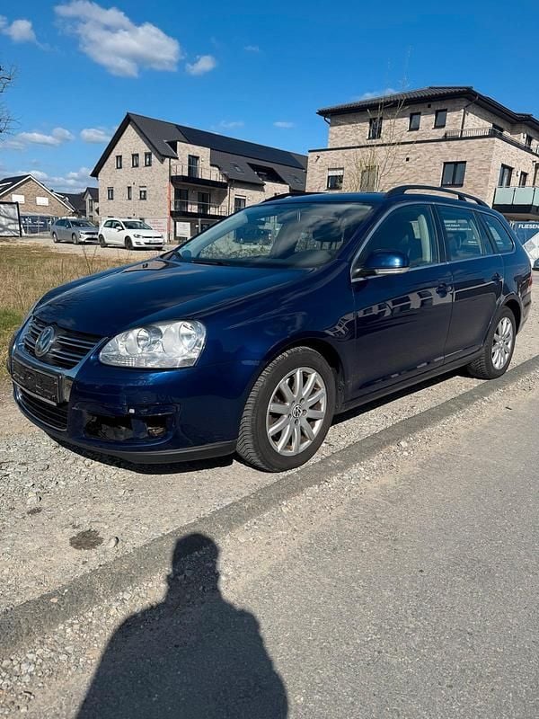 Gebraucht VW Golf VI 140 PS (102 kW) 2010 Blau Kleinwagen