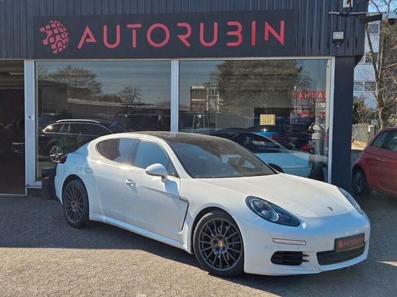 Weiß Gebraucht 2014 Porsche Panamera Chrono Limousine | 38.900 € (Fairer Preis) - Bild 1/4
