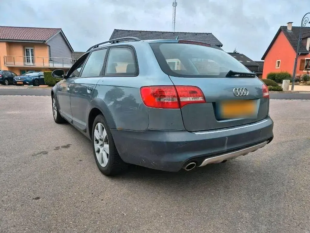 Gebraucht Audi A6 Allroad 239 PS (175 kW) 2010 Grau Kombi
