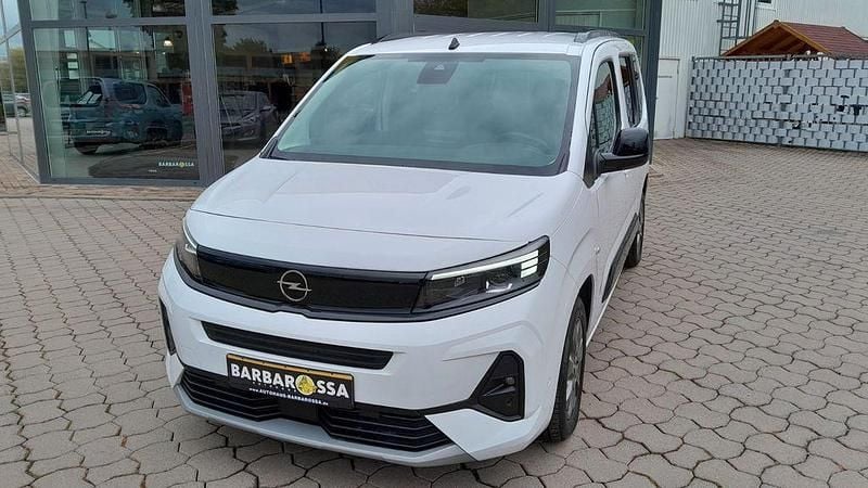 Weiß Gebraucht 2024 Opel Combo Life Van / Kleinbus | 29.990 € (Teuer) - Bild 1/4