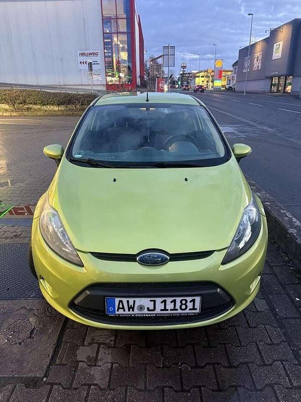 Gebraucht Ford Fiesta Titanium 82 PS (60 kW) 2008 Kleinwagen