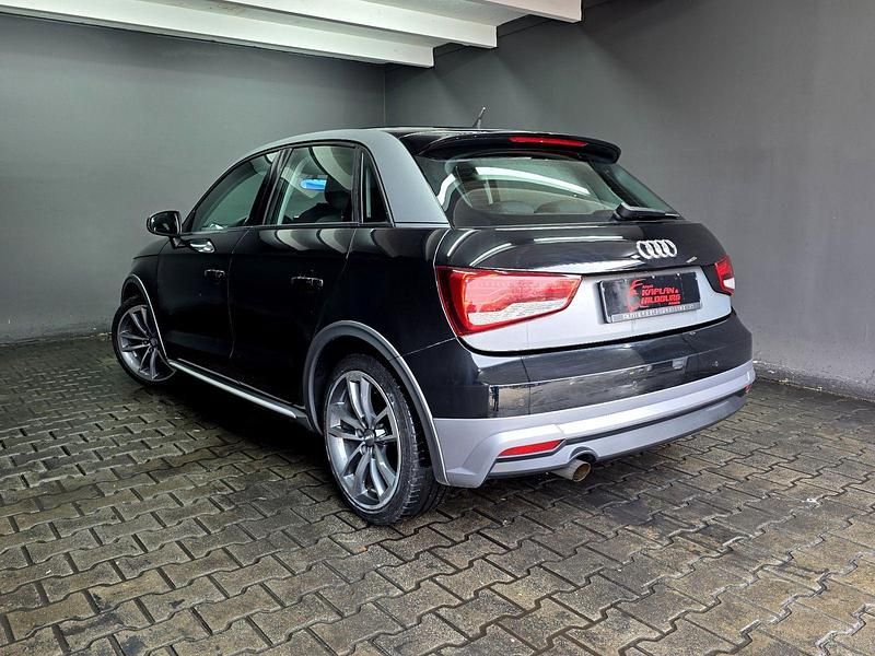 Gebraucht Audi A1 Sportback Admired 95 PS (69 kW) 2018 Schwarz Kleinwagen