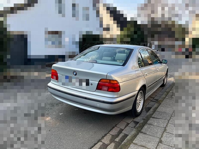 Silber Gebraucht 1997 BMW 520 Limousine | 1.999 € (Superpreis) - Bild 1/4