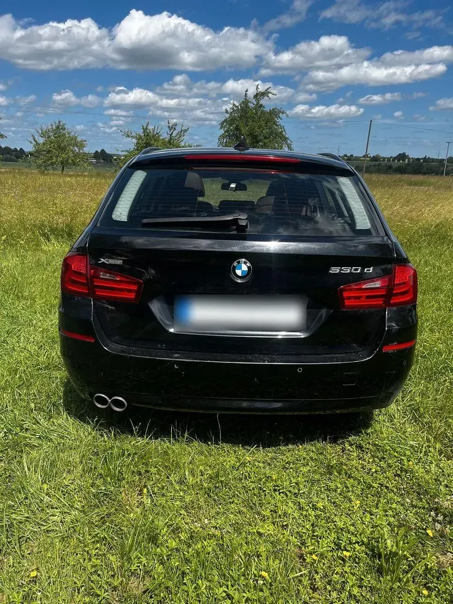 Gebraucht BMW 530 258 PS (189 kW) 2013 Schwarz Kombi