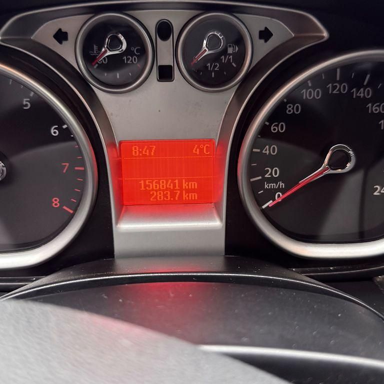 Blau Gebraucht 2008 Ford Focus Style Limousine | 1.500 € (Superpreis) - Bild 1/4