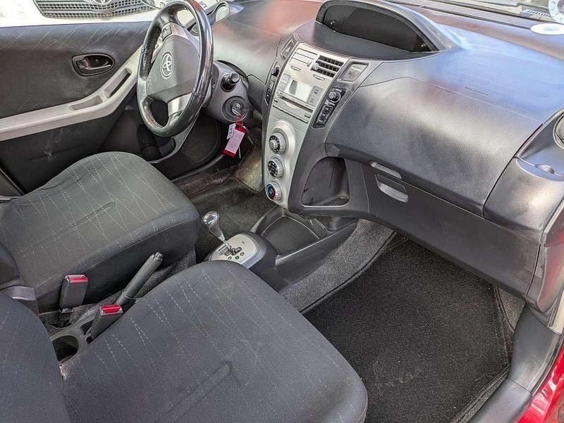 Gebraucht Toyota Yaris Sol 87 PS (63 kW) 2007 Super red 5 Kleinwagen