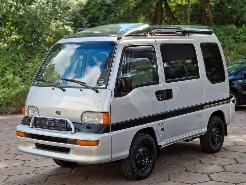Silber Gebraucht 1998 Subaru Libero Van / Kleinbus | 9.990 € - Bild 1/4