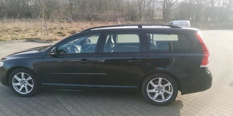 Gebraucht Volvo V70 181 PS (133 kW) 2014 Schwarz Kombi
