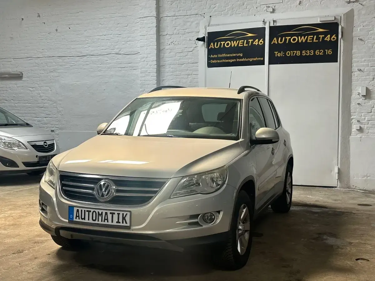 Gebraucht VW Tiguan Track & Field 170 PS (125 kW) 2010 Gold SUV