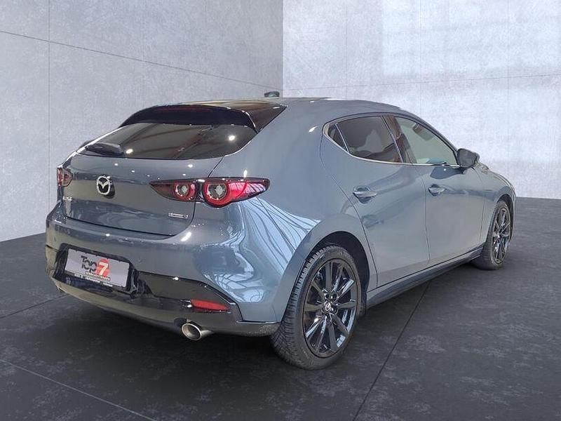 Gebraucht Mazda 3 Exclusive-Line 186 PS (136 kW) 2023 Polymetal grey (metallic) Limousine